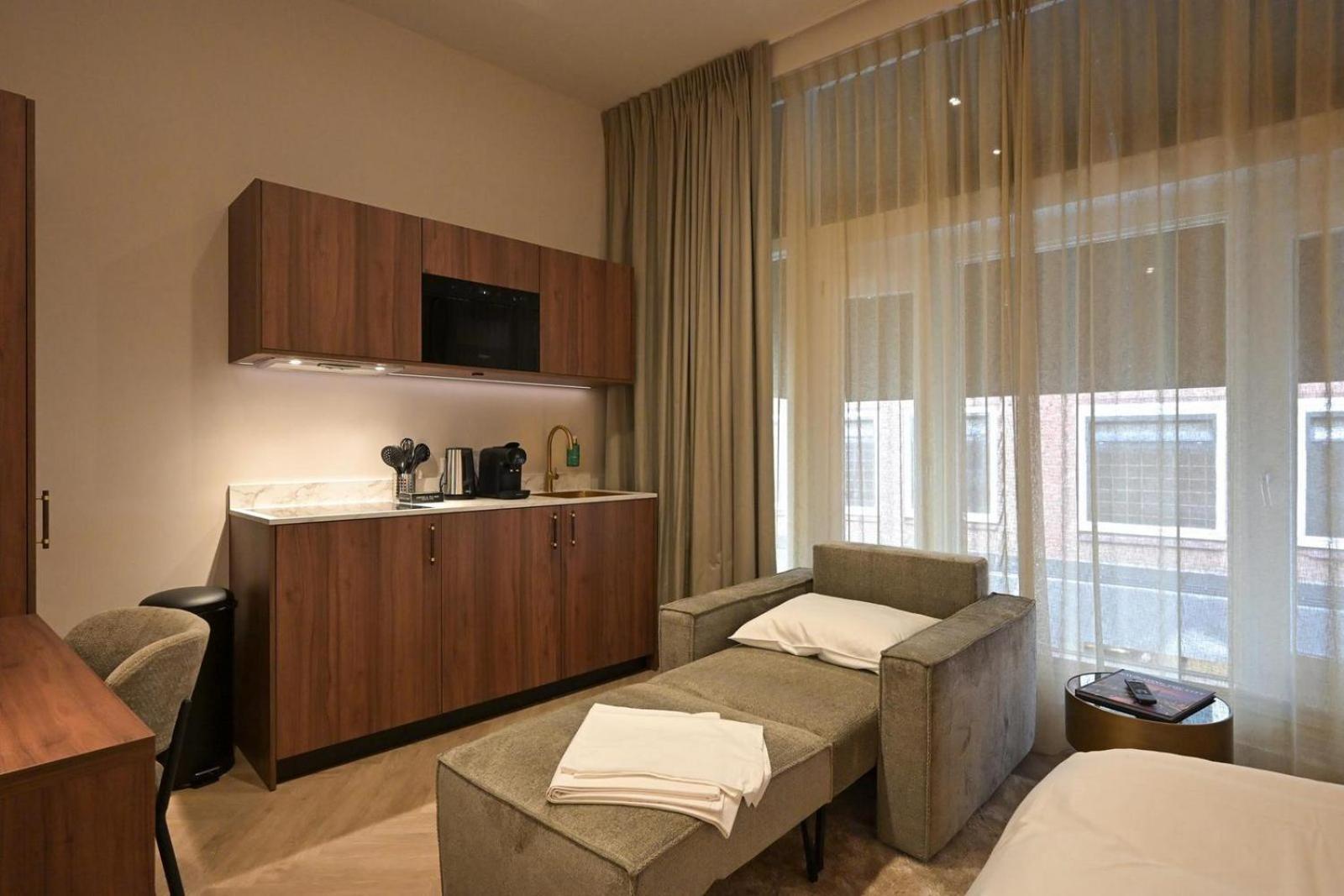 Novallure Downtown - Short Stay Apartments لاهاي الغرفة الصورة
